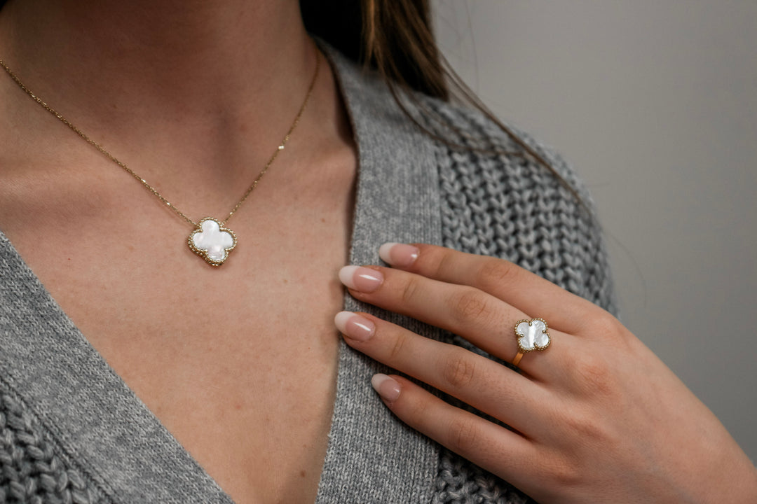 Trèfle Necklace with Mother of Pearl Inlay